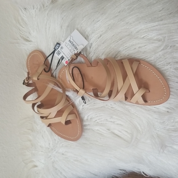 ZARA SANDALS - Picture 2 of 8